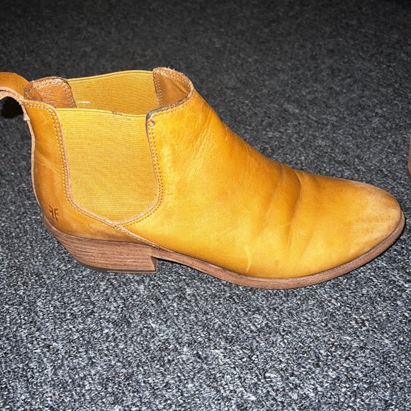 Carson Chelsea - Picture 2 of 6